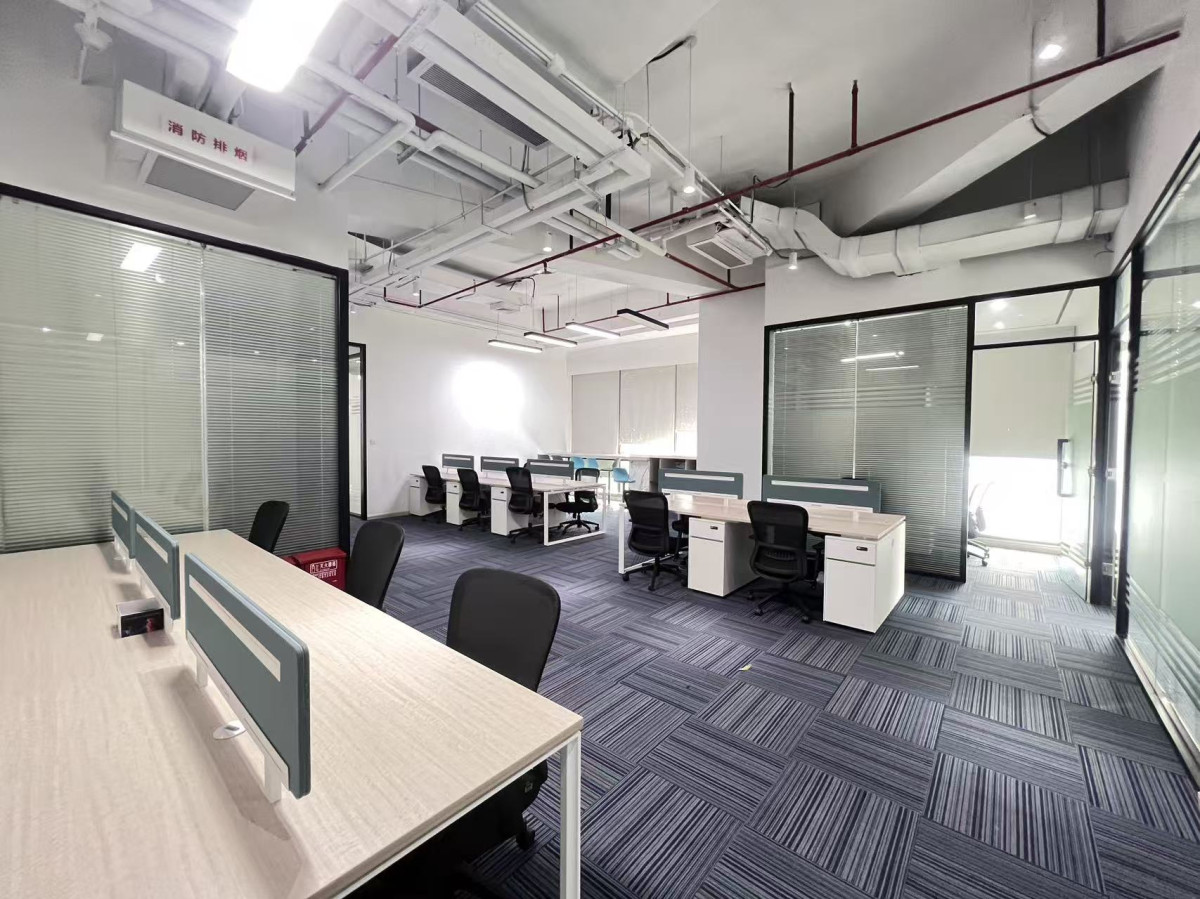 萬(wàn)科濱海云中心 科技企業(yè)首選，無(wú)中介直租與業(yè)主定制裝修的智慧辦公新體驗(yàn)